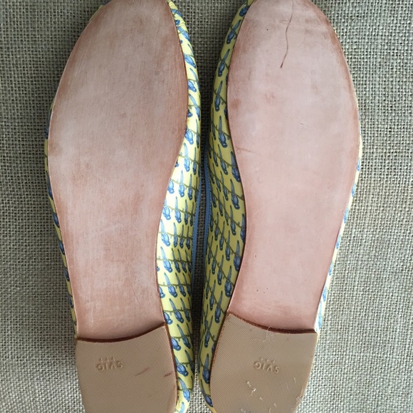 Custom silk print ballet flats. - Picture 3 of 5